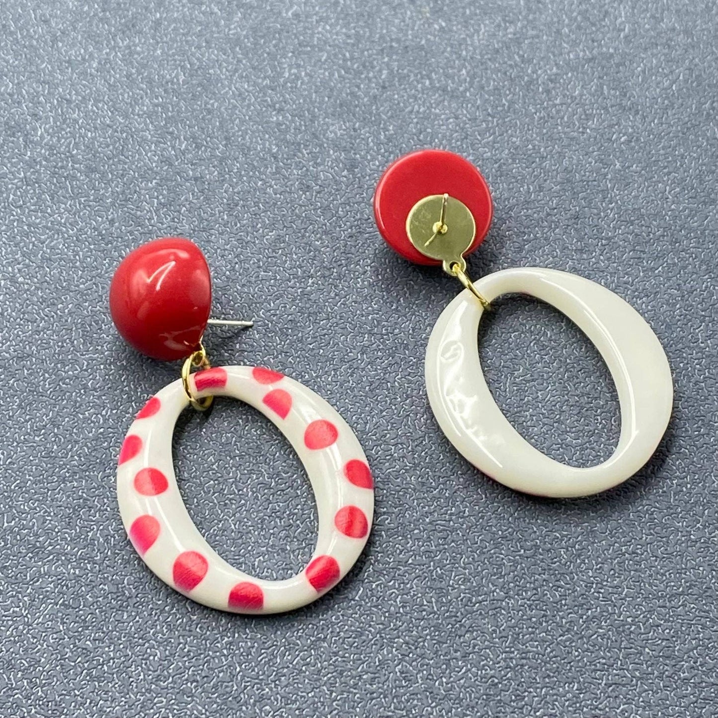 O-shaped Spot Resin Dangle Earrings - YK